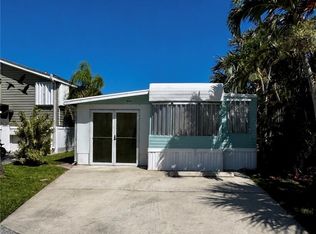 466 Nettles Blvd, Jensen Beach, FL 34957