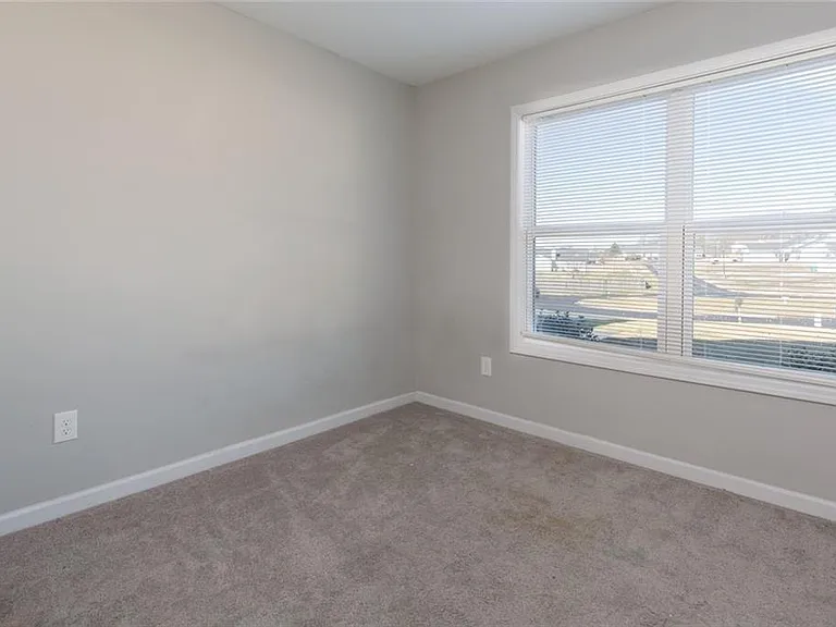 82 Gray Field Ct — Photo 25