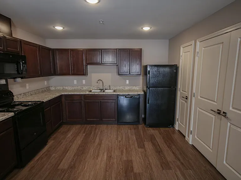 Cityline Apartments — Photo 9
