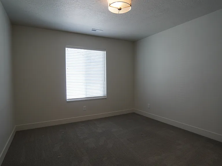 3942 S 3450 W — Photo 11