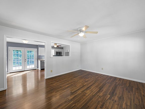 2nd image of 704 Webster St