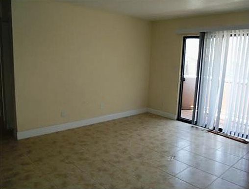 3rd image of 8622 Tanglevine Ln