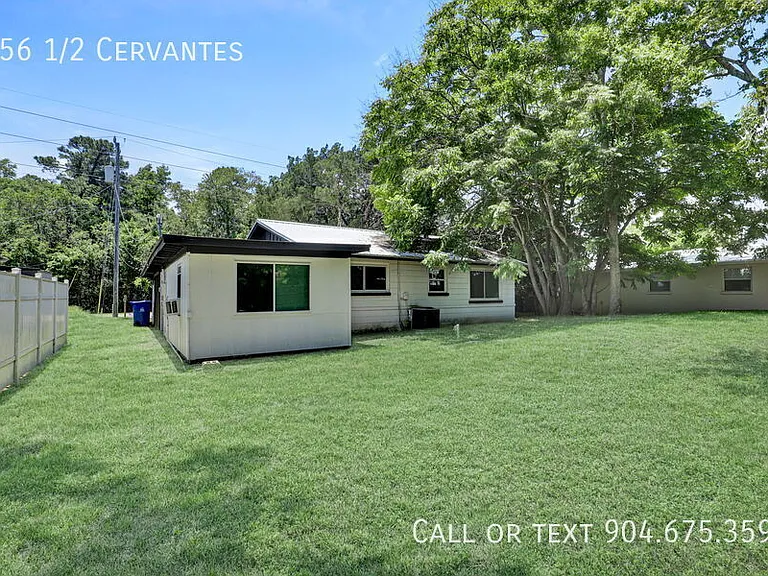 256 1/2 Cervantes Ave — Photo 18