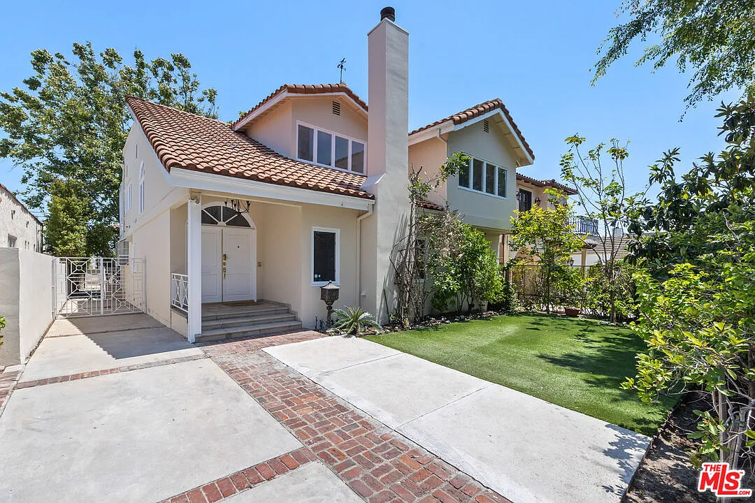 5 bed, 4.0 bath, 3119 sqft, $13,495 — Photo 1