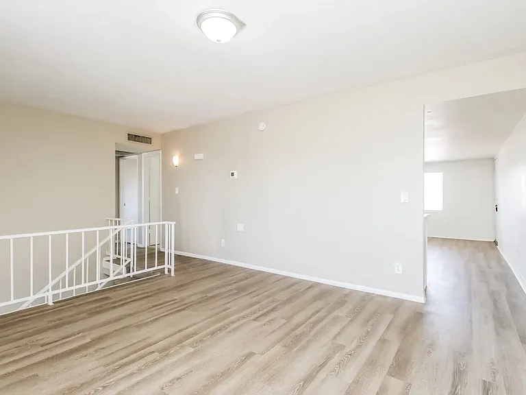 4339 E Nancy Ln — Photo 11