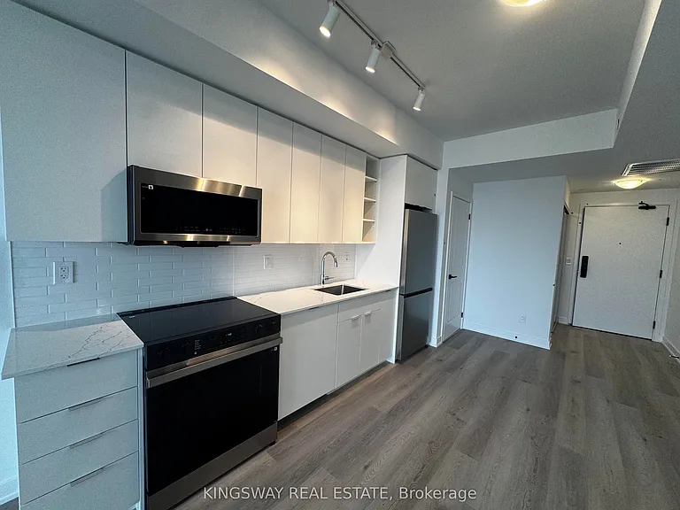 2075 Lakeshore Rd #1810 — Photo 14