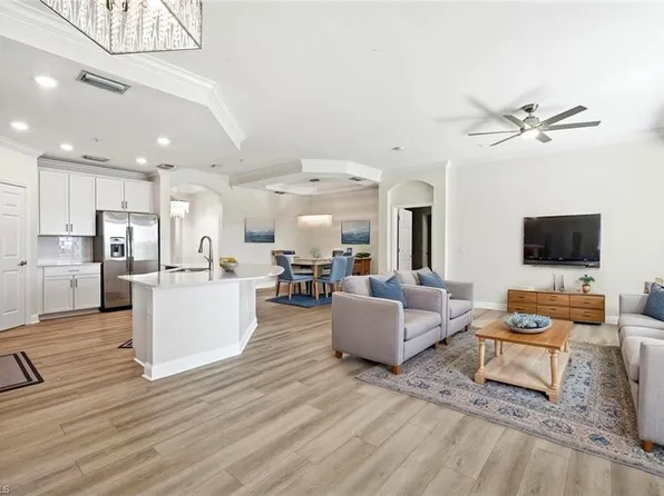 2165 Frangipani CIR #102, NAPLES, FL 34120