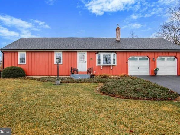 220 Highland Dr, Coopersburg, PA 18036