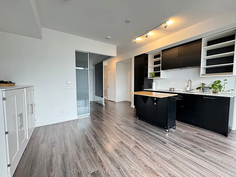 20 Edward St #2221 — Photo 11
