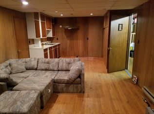 201 E Front St APT 5, Cassville, WI 53806