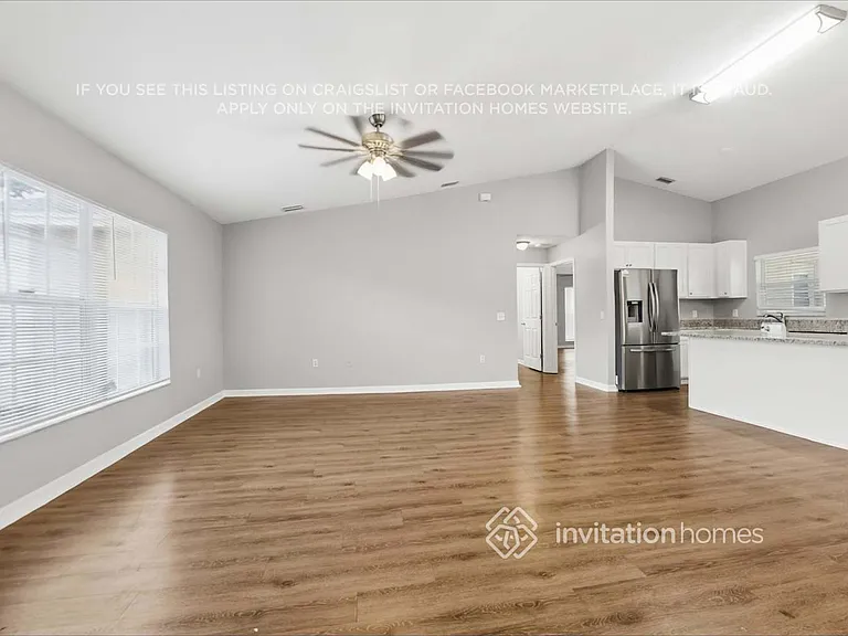505 Seven Oaks St — Photo 6
