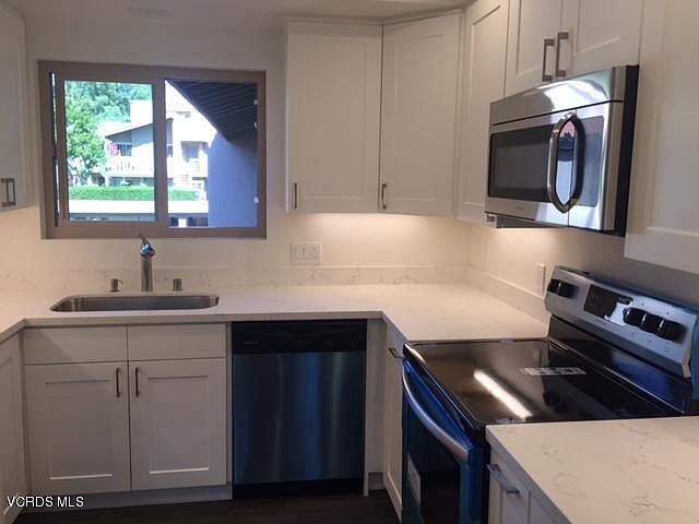 1st image of 245 Oak Leaf Dr #204