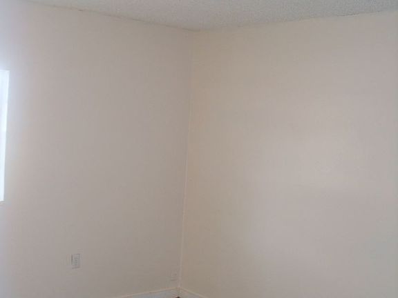 3rd image of 608 W 4th St