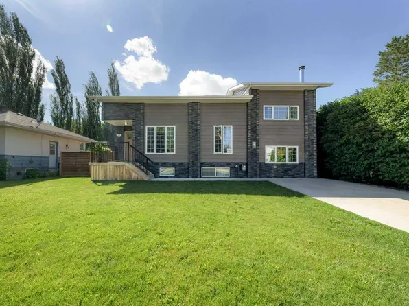 5238 E 52nd St, Lacombe, AB T4L 1H8