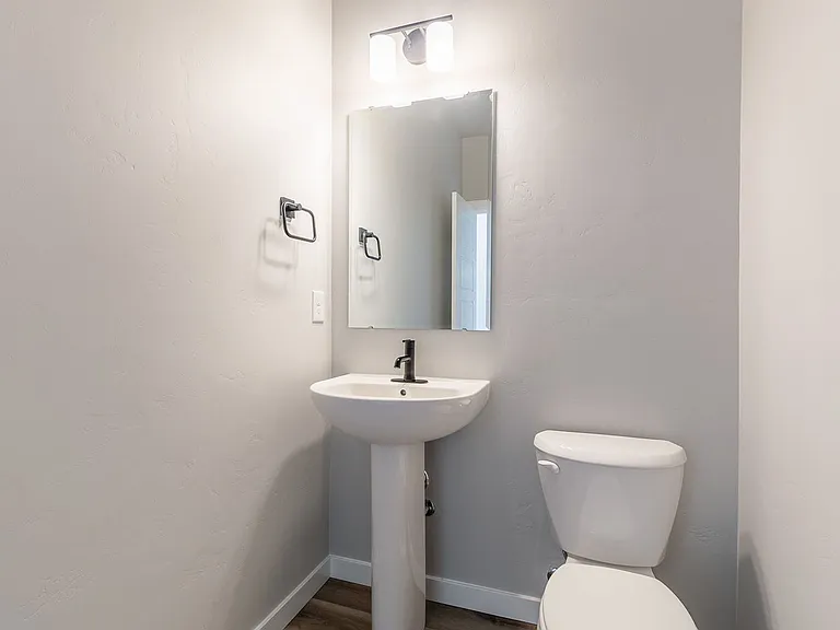2640 N Silver Wolf Ave — Photo 50