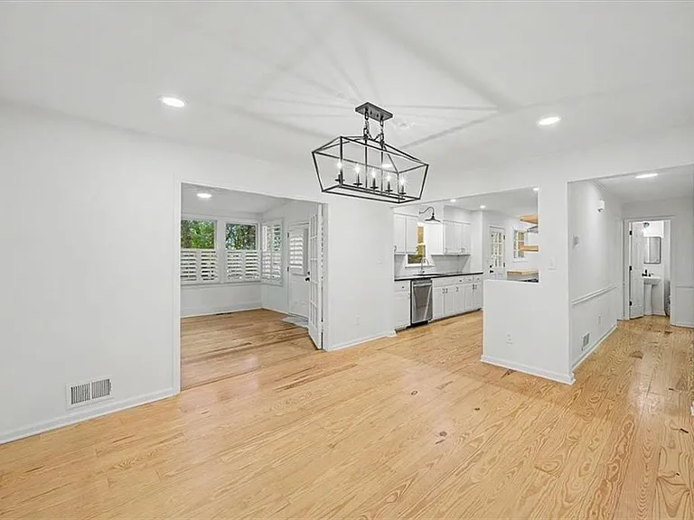 3868 Emerson St — Photo 9