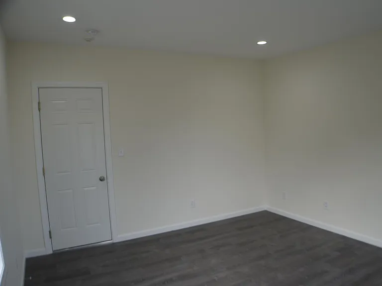 563 Burritt St #1N — Photo 19
