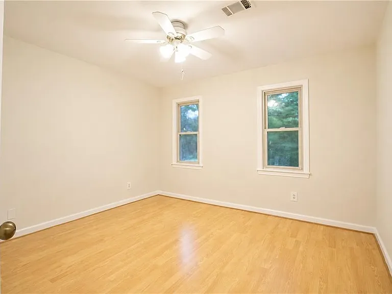 3470 Clubland Dr — Photo 14