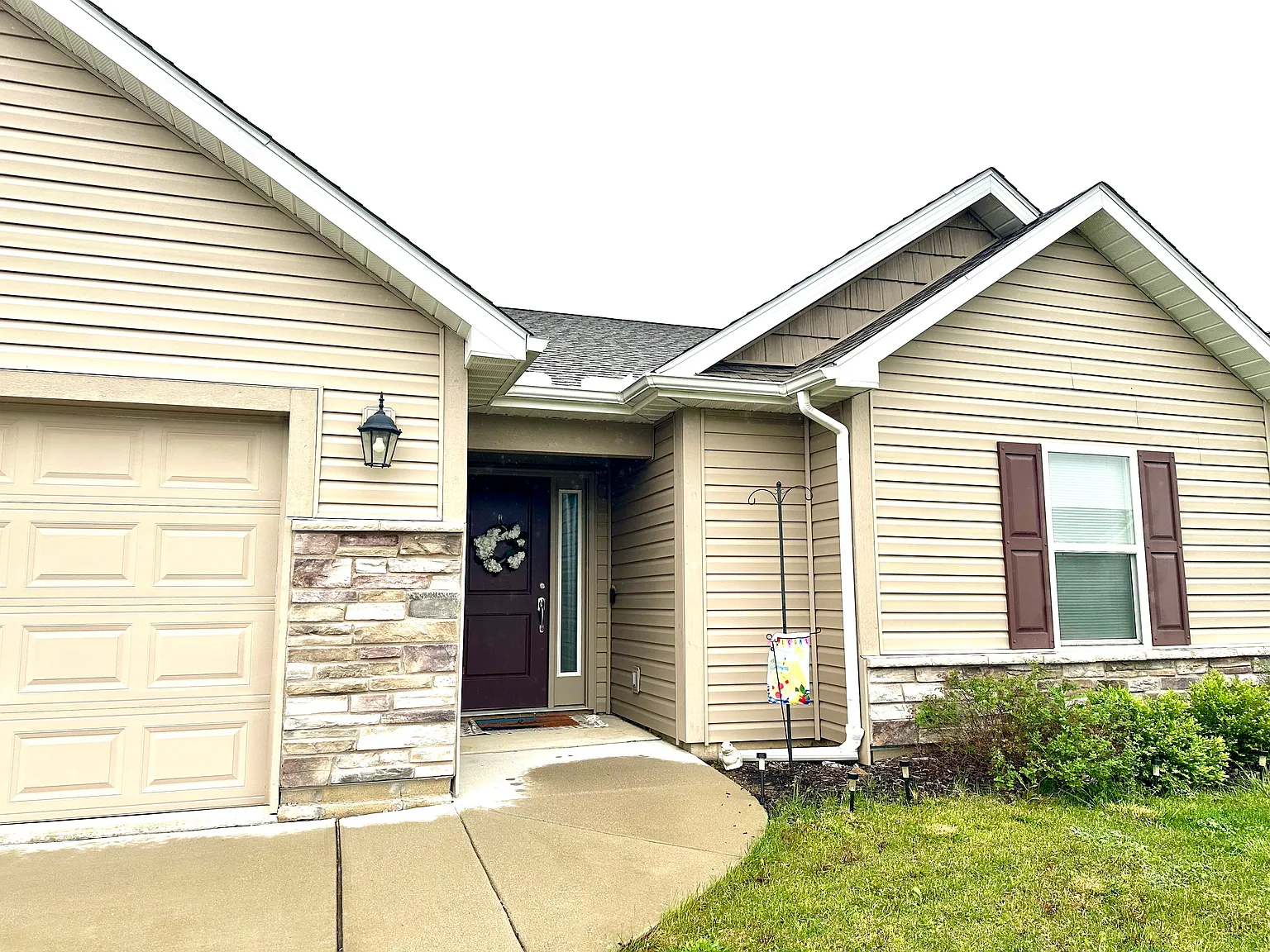 3 bed, 1532 sqft, $1,850 — Photo 1