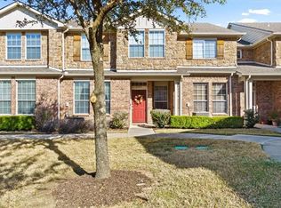 2747 Hyde Park Dr, Grand Prairie, TX 75050