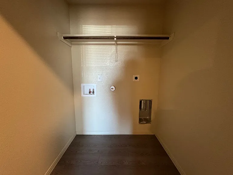 5804 Rustler Dr — Photo 18