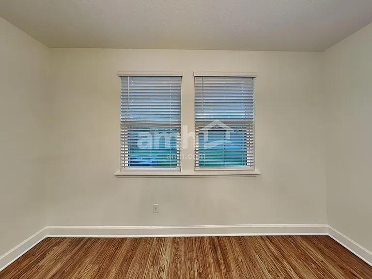 3013 Rolling Acres Rd — Photo 6