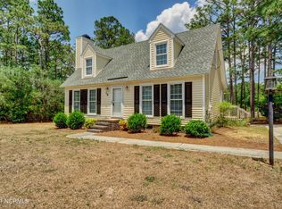 16 Lakewood Dr, Boiling Spring Lakes, NC 28461