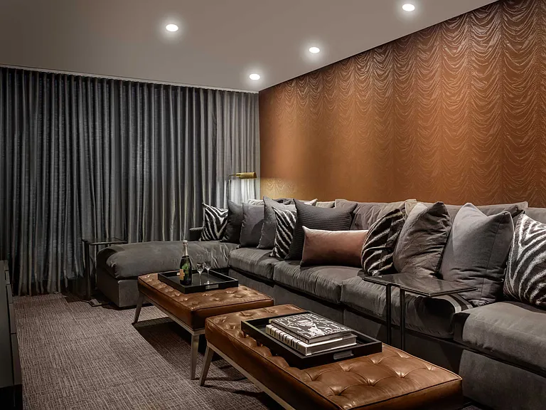 Grey House — Photo 18