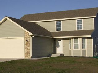 2914 Greenridge, Topeka, KS 66614