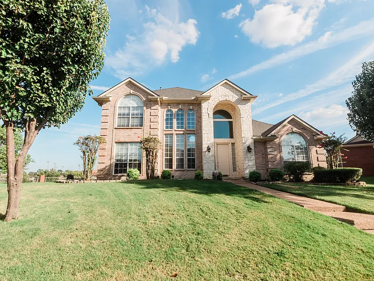3400 Silverwood Dr — Photo 24