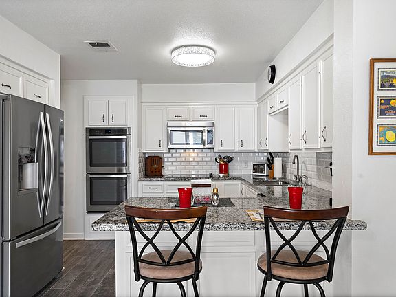4th image of 7655 S Braeswood Blvd APT 61