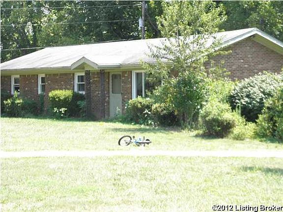3rd image of 214 E Victoria Dr