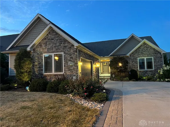 1132 Chambrey Ct, Centerville, OH 45458