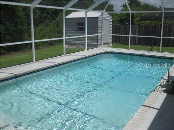 3rd image of 302 Capatola St