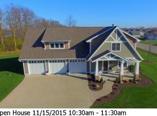 1293 Radcliff Rd, Neenah, WI 54956