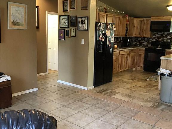 3rd image of 295 Barbershop Trl