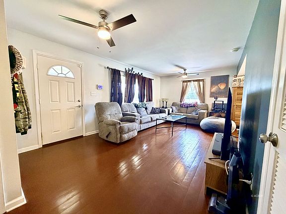 4th image of 2153 Sonora Dr