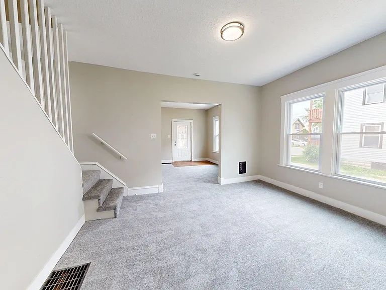 2027 W 105th St — Photo 15