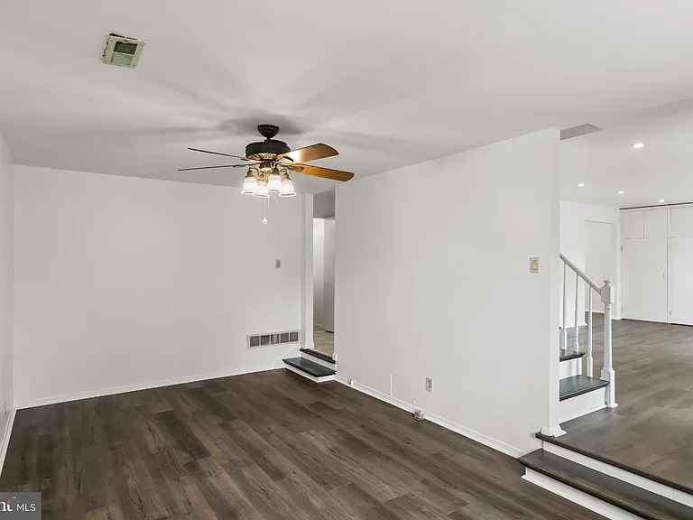116 Eaton Pl — Photo 13