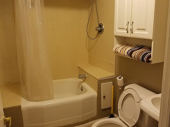 4th image of 139 Wall St #139