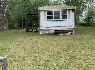 164 County Road 162, Bay City, TX 77414