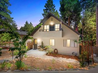 31177 Valley Oak Dr, Running Springs, CA 92382