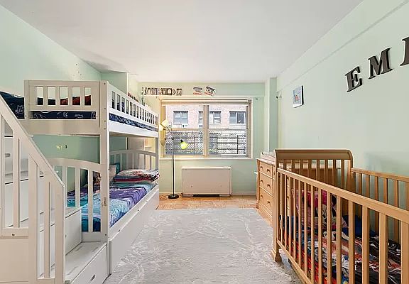 5th image of 211 E 53rd St APT 3D