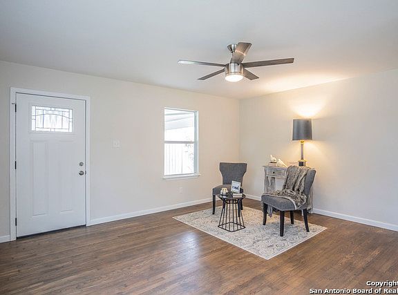 4th image of 254 Pinewood Ln