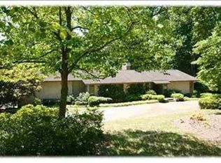 5 Windmont Dr, Greenville, SC 29607