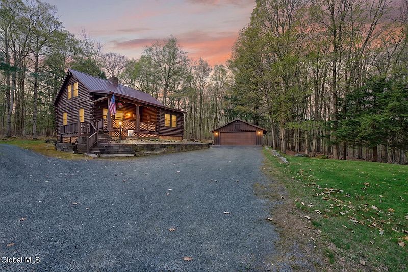 2nd image of 375 Momrow Road