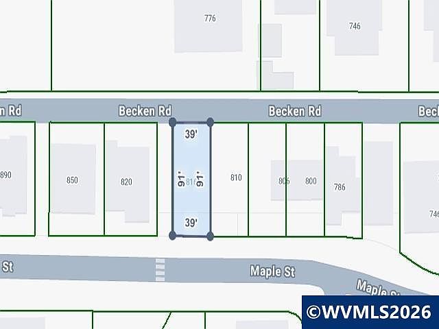 2nd image of 816 Maple St