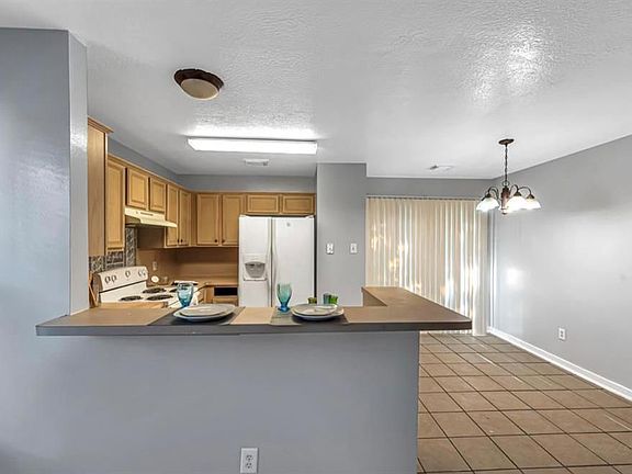 5th image of 7342 Village Lake Dr