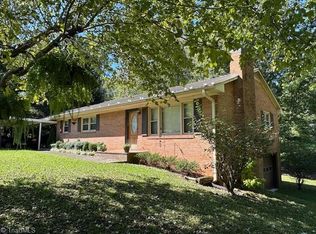 113 Calloway Ln, State Road, NC 28676