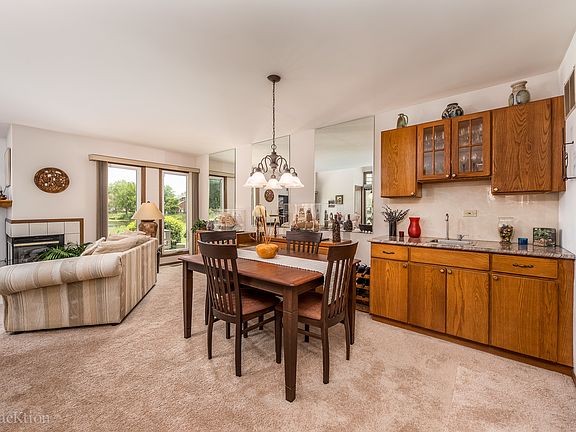 5th image of 7923 Stewart Dr